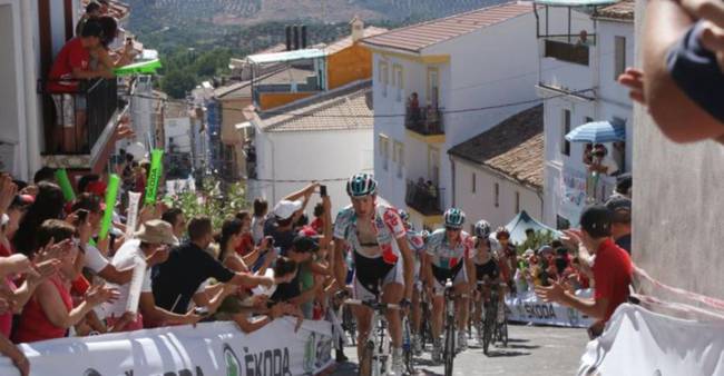 La Vuelta Ciclista pasa por Jaén y algunos de sus pueblos