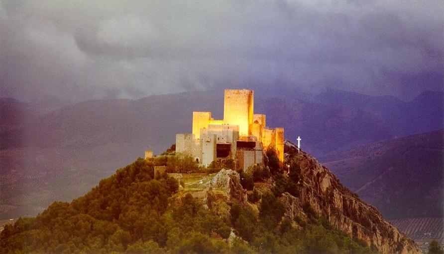 Historias entre almenas, carreras de caballos y show cooking en el Castillo Santa Catalina