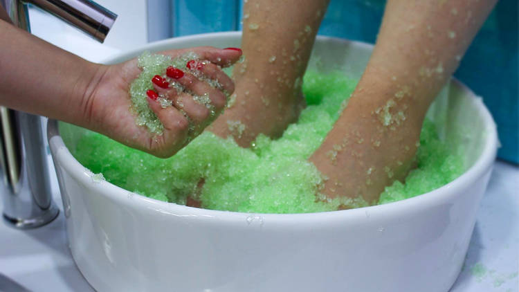 pedicura uña y carne spa