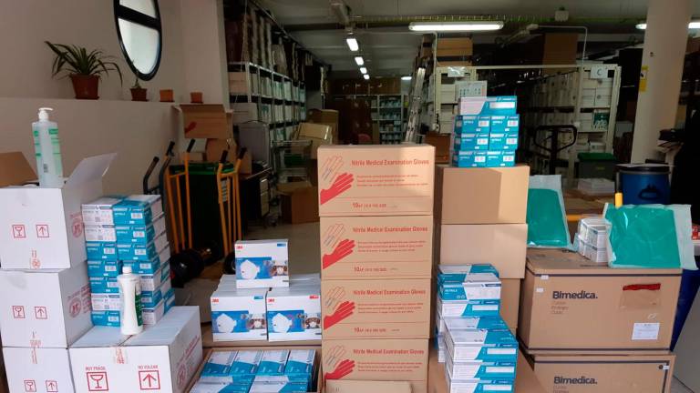 La Universidad de Jaén entrega material de protección Jaén24h