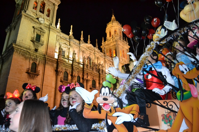 cabalgata reyes magos jaen navidad