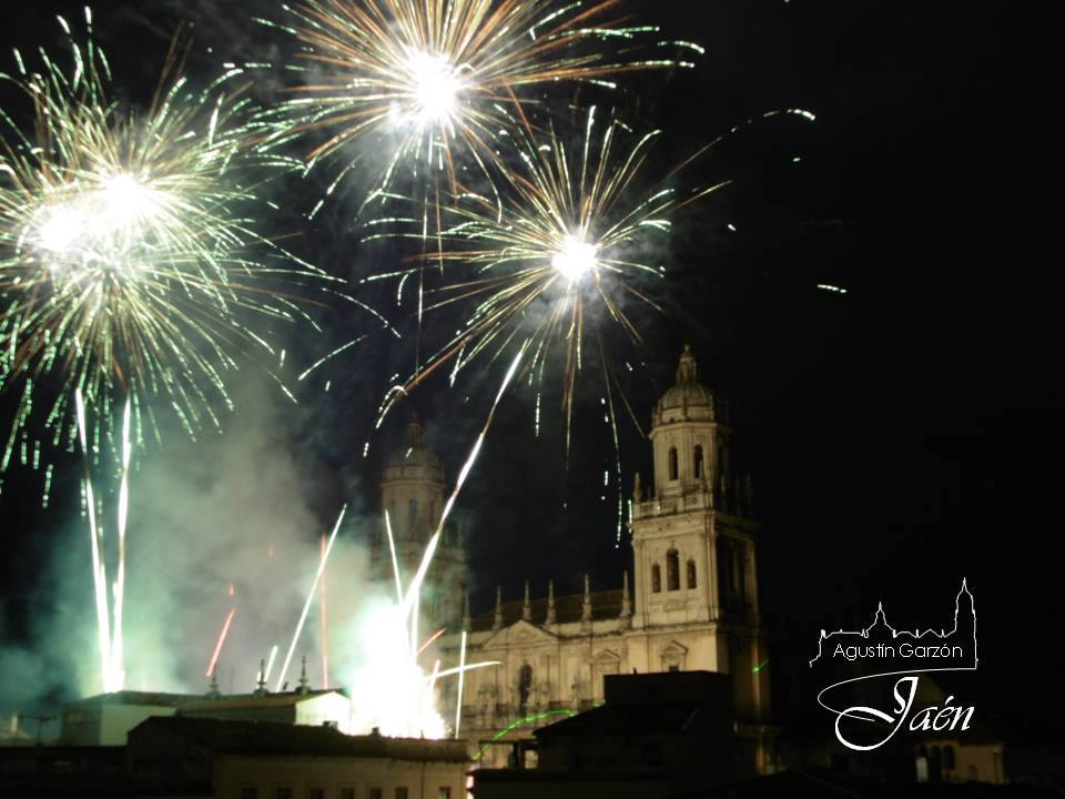 espectaculo multimedia pirotecnia jaen