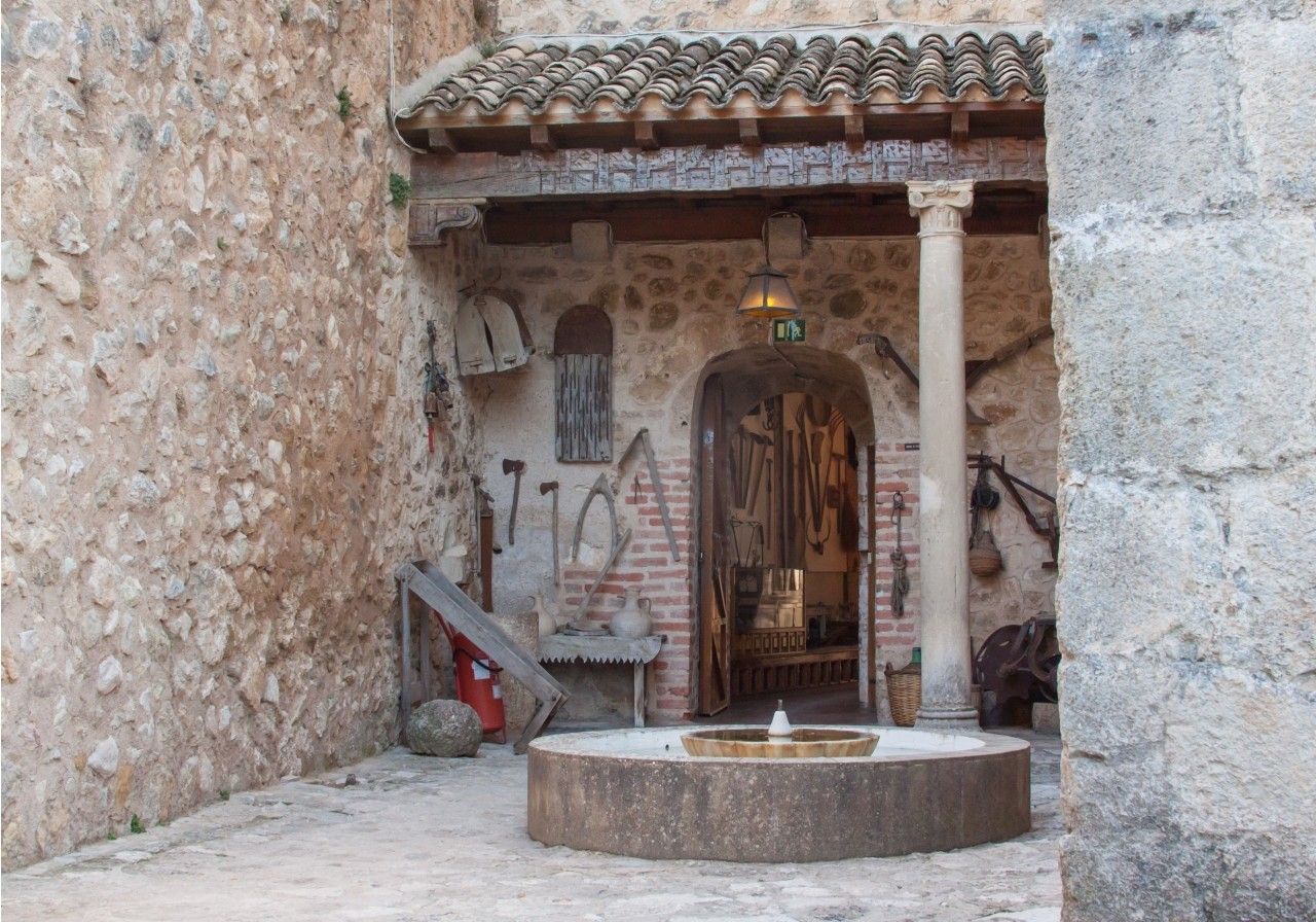 Castillo-de-la-Yedra-interior-Jaén24