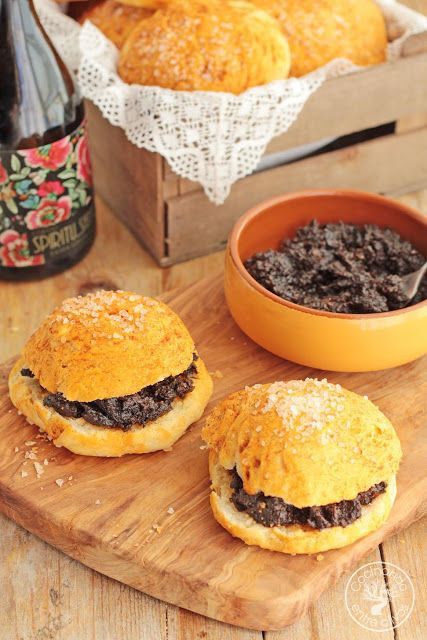 Ochíos salados con morcilla jaen24h plato típico