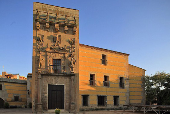 Palacio Niños Don Gome en Andújar