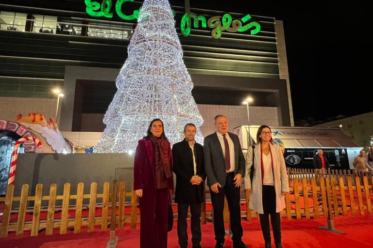 Presentación_mercadillo_navideño_a_la_explanada_de_El_Corte_Inglés_Jaén24h