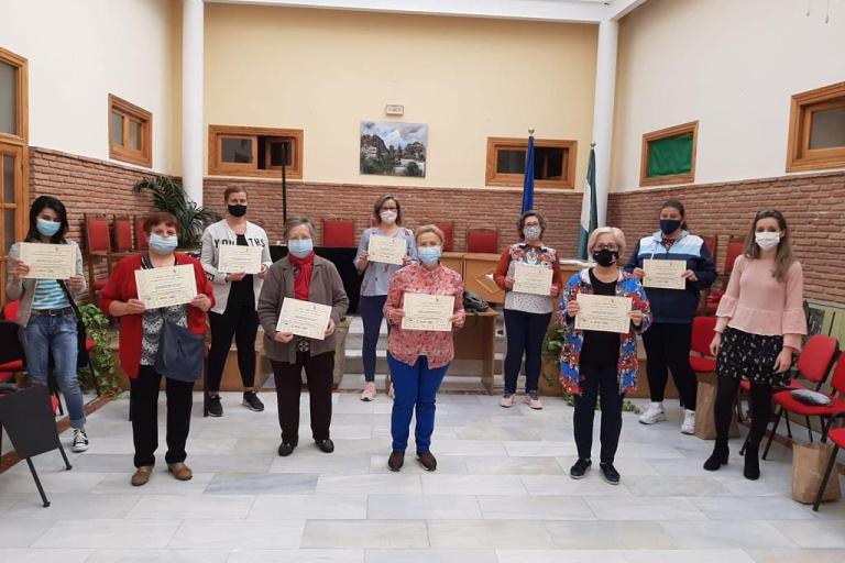 enganchadas por un hilo 2021